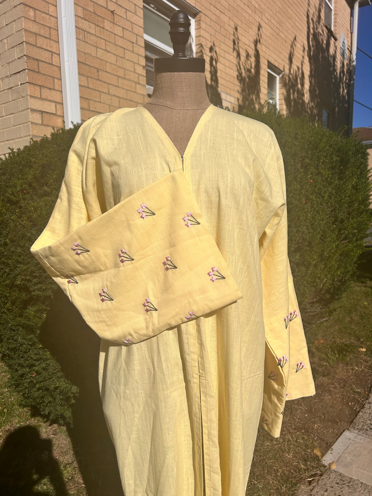 Yellow Tulip Sleeve Abaya